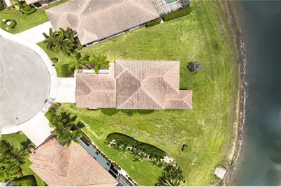 3742 Madeira Ct, Naples, FL 34119 - Photo 34