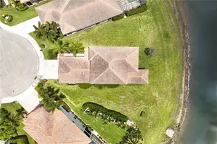 3742 Madeira Ct, Naples, FL 34119 - Photo 34