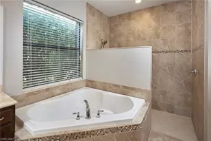 3742 Madeira Ct, Naples, FL 34119 - Photo 18