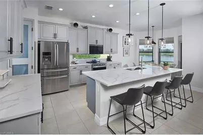 3742 Madeira Ct, Naples, FL 34119 - Photo 10