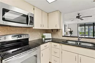 11030 Gulf Shore Dr, Naples, FL 34108 - Photo 24