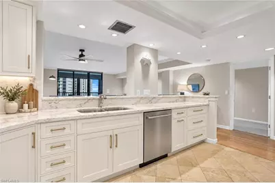 11030 Gulf Shore Dr #104, Naples, FL 34108 - Photo 20