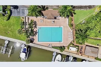11030 Gulf Shore Dr #104, Naples, FL 34108 - Photo 40