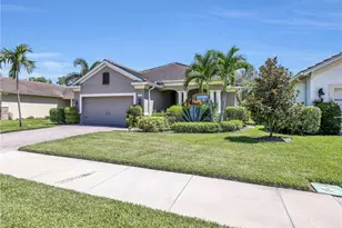 3727 Canopy Cir, Naples, FL 34120 - Photo 2