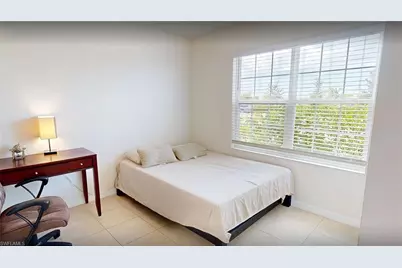 513 Nelson Rd N, Cape Coral, FL 33993 - Photo 10