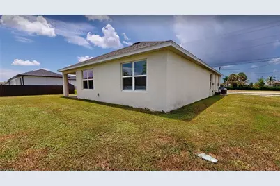 513 Nelson Rd N, Cape Coral, FL 33993 - Photo 28