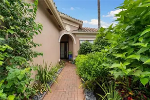 13617 Mandarin Cir, Naples, FL 34109 - Photo 10