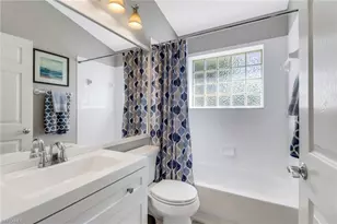 1059 Jardin Dr, Naples, FL 34104 - Photo 18