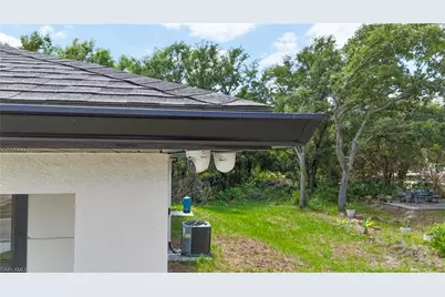 613/615 W 12th St, Lehigh Acres, FL 33972 - Photo 2