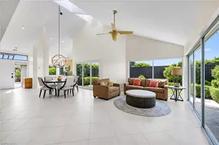 529 Bay Villas Ln, Naples, FL 34108 - Photo 4