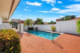 529 Bay Villas Ln, Naples, FL 34108 - Photo 18