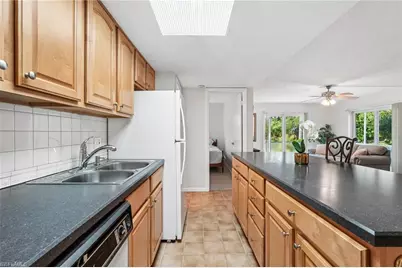 248 Palm Dr #5, Naples, FL 34112 - Photo 10
