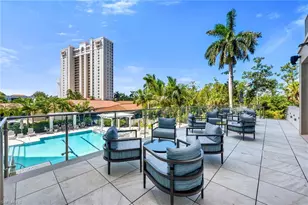 6585 Nicholas Blvd, Naples, FL 34108 - Photo 14