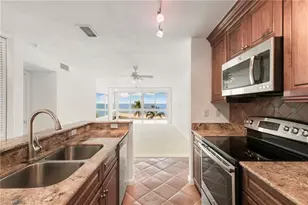 2121 Gulf Shore Blvd N, Naples, FL 34102 - Photo 14