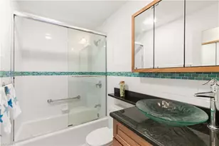 2121 Gulf Shore Blvd N, Naples, FL 34102 - Photo 18