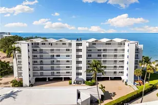 2121 Gulf Shore Blvd N, Naples, FL 34102 - Photo 2