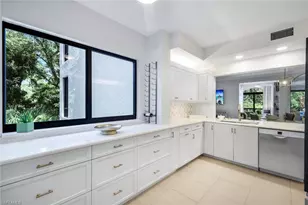 6520 Valen Way, Naples, FL 34108 - Photo 14
