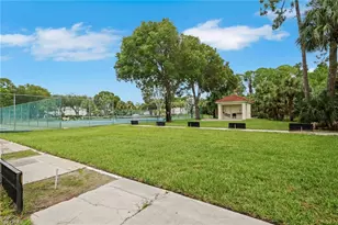 620 Luisa Ct, Naples, FL 34104 - Photo 28