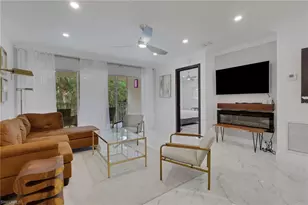 620 Luisa Ct, Naples, FL 34104 - Photo 14