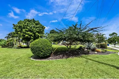 27640 Michigan St, Bonita Springs, FL 34135 - Photo 2