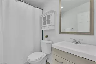 2048 Holiday Ln, Naples, FL 34104 - Photo 20