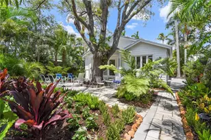 223 11th Ave S, Naples, FL 34102 - Photo 2