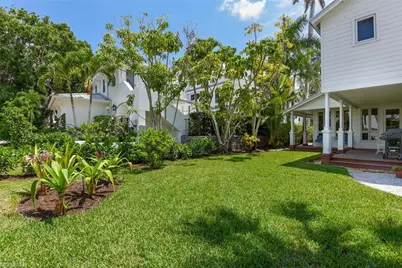 223 11th Ave S, Naples, FL 34102 - Photo 34
