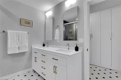 223 11th Ave S, Naples, FL 34102 - Photo 24