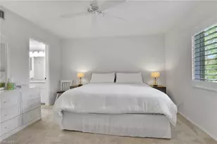 1025 Foxfire Ln, Naples, FL 34104 - Photo 18