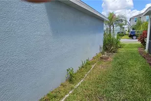 20111 Caroline Crk Pl, Lehigh Acres, FL 33974 - Photo 22