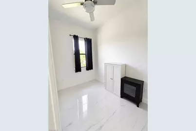 766 Chemstrand St E, Lehigh Acres, FL 33974 - Photo 8