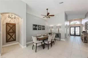 2438 Butterfly Palm Dr, Naples, FL 34119 - Photo 4