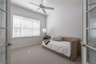 860 7th St S, Naples, FL 34102 - Photo 12