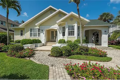 860 7th St S, Naples, FL 34102 - Photo 1