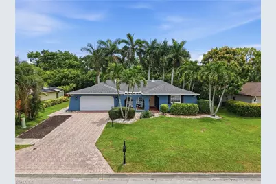 4561 Beechwood Lake Dr, Naples, FL 34112 - Photo 2