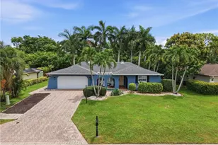 4561 Beechwood Lake Dr, Naples, FL 34112 - Photo 2