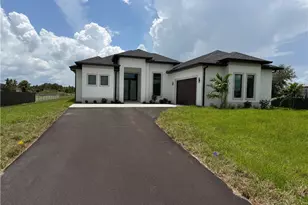 3806 NE 60th Ave, Naples, FL 34120 - Photo 4