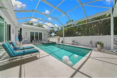 665 10th St N, Naples, FL 34102 - Photo 38