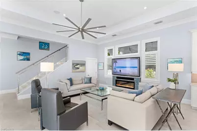 665 10th St N, Naples, FL 34102 - Photo 10