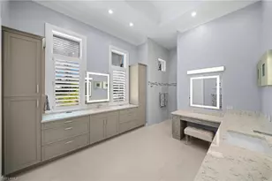 665 10th St N, Naples, FL 34102 - Photo 16