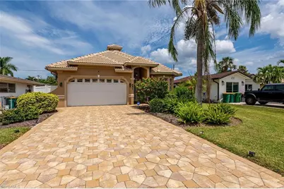 651 106th Ave N, Naples, FL 34108 - Photo 2