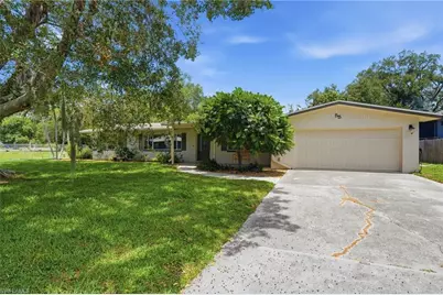 55 Aqua Ln, North Fort Myers, FL 33903 - Photo 2