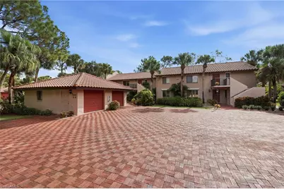 3207 Horse Carriage Way #10, Naples, FL 34105 - Photo 2