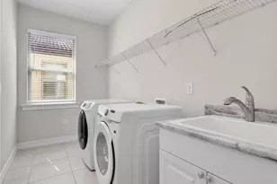 16382 Barclay Ct, Naples, FL 34110 - Photo 32