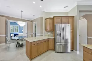 795 Bentwater Cir, Naples, FL 34108 - Photo 10