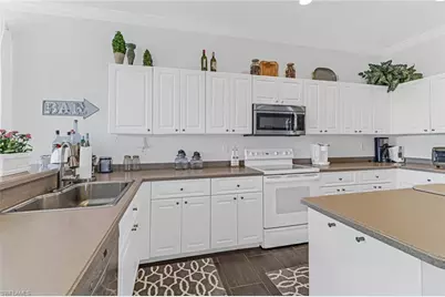 2018 Morning Sun Ln, Naples, FL 34119 - Photo 8