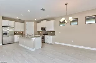 16354 Barclay Ct, Naples, FL 34110 - Photo 6