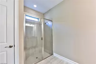 16354 Barclay Ct, Naples, FL 34110 - Photo 14