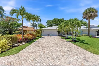 737 91st Ave N, Naples, FL 34108 - Photo 4