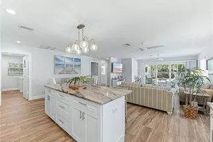 737 91st Ave N, Naples, FL 34108 - Photo 14